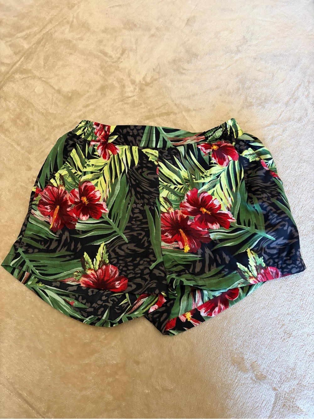 Women’s Tropical Floral Athletic Shorts - Black with Red Flowers